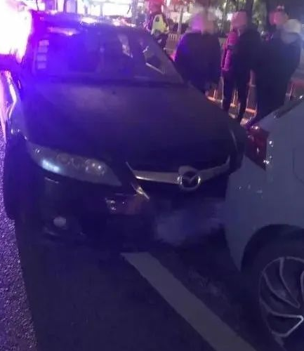 驚了！寧波男子酒駕被逮，竟把酒精測試儀“吹爆”！警察都嚇壞！